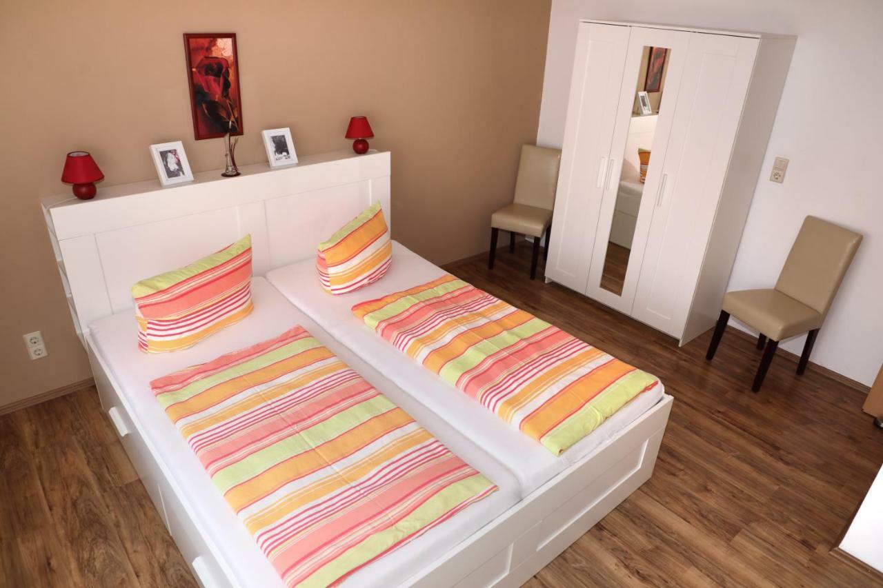 Ferienwohnungen Pension Aurora Kappel-Grafenhausen Esterno foto